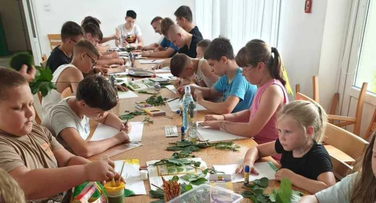 NGO - Stowarzyszania i Fundacje , Czernickie Stowarzyszenie Aktywnych Społecznie realizuje projekt „Zielona rewolucja gminie Czernice Borowe” - zdjęcie, fotografia