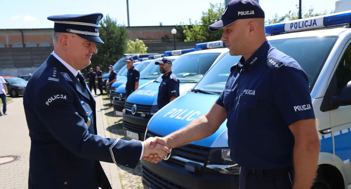 Komunikaty policji , Ambulansów kryminalistycznych mazowieckich Policjantów Jeden trafi Przasnysza - zdjęcie, fotografia