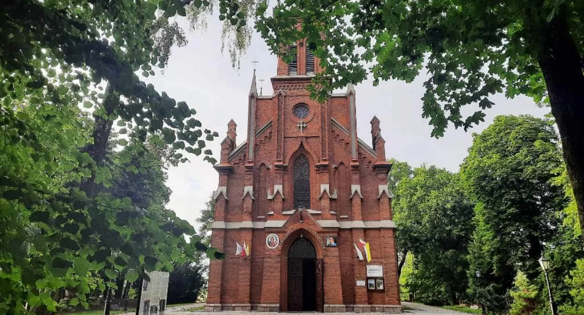 Starosta i Powiat, Zabytkowy kościół Rostkowie zostanie wyremontowany - zdjęcie, fotografia