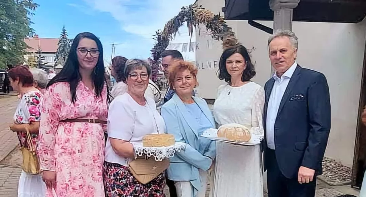 Festyny - Pikniki - Wydarzenia, Rolnicy tłumnie dziękowali Bogatem - zdjęcie, fotografia