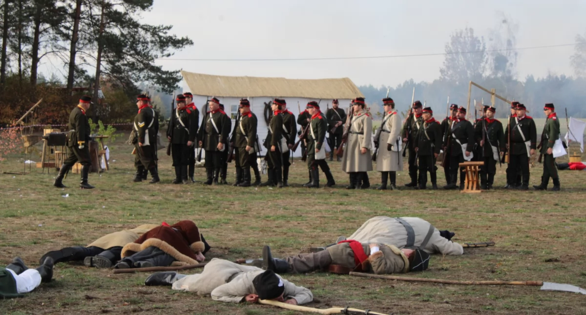 Festyny - Pikniki - Wydarzenia, Równość Wolność Niepodległość czyli widowisko historyczne Świętym Miejscu - zdjęcie, fotografia