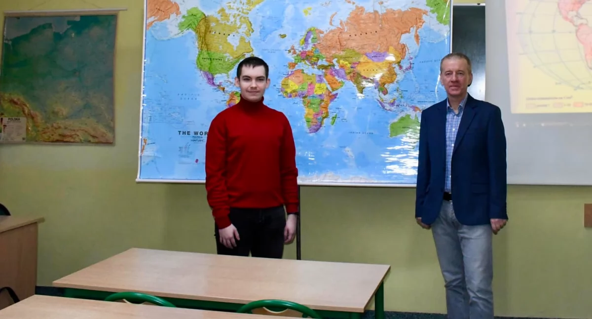 Szkoły średnie, Bartosz Łączyński uczeń przasnyskiego awansował etapu okręgowego Olimpiady Geograficznej - zdjęcie, fotografia