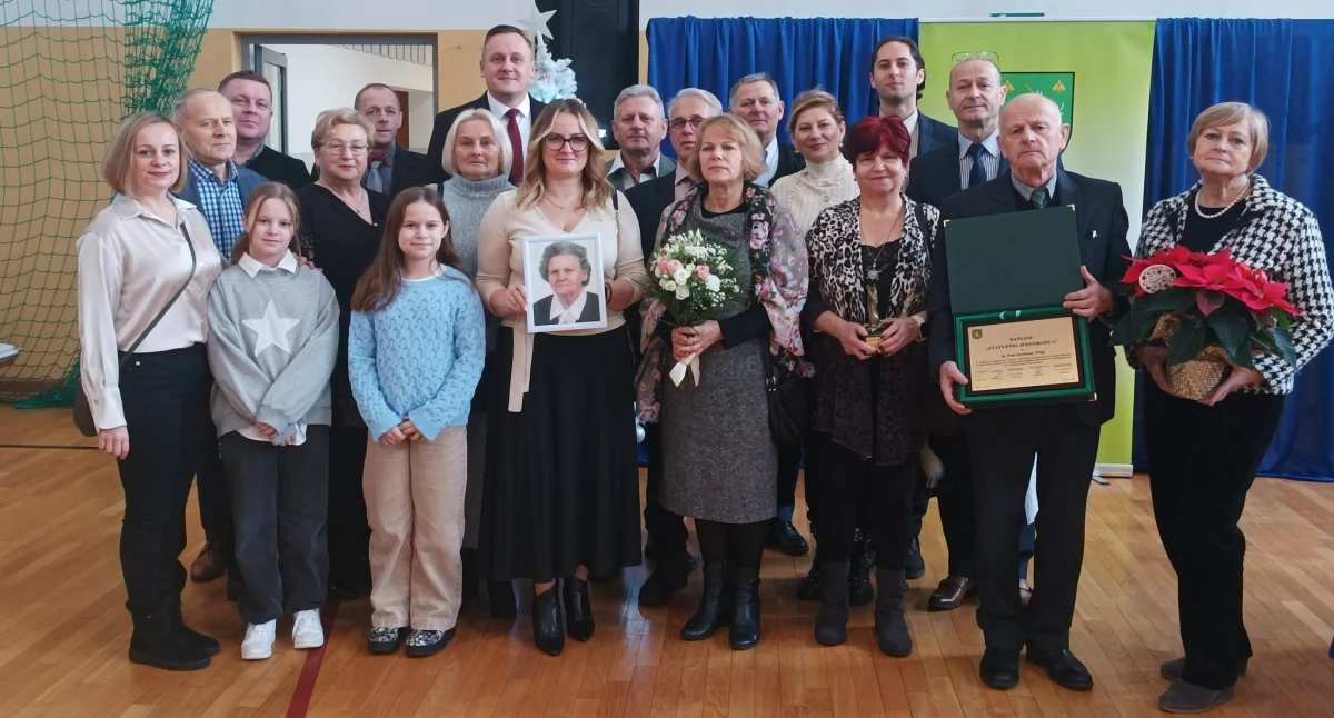 Konkursy - Wyróżnienia, Statuetka Jednorożca przyznana - zdjęcie, fotografia