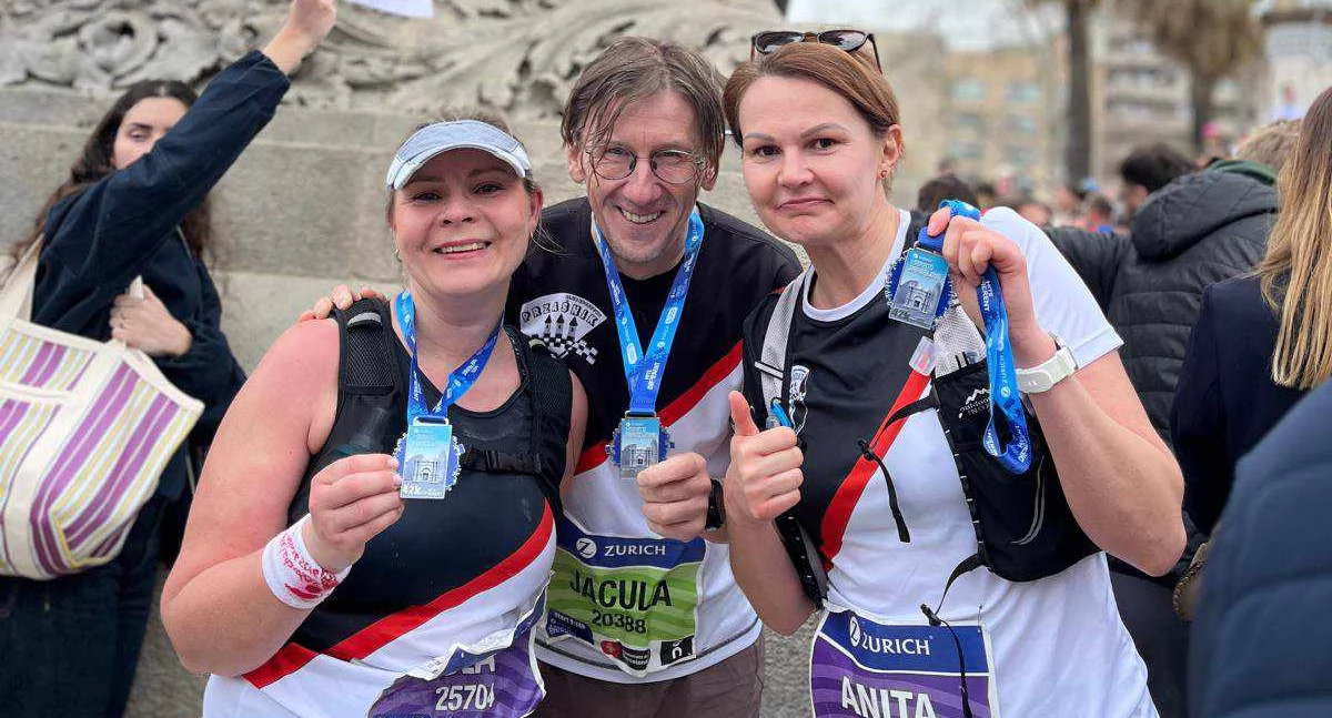 Biegi, Przasnyszanie pobiegli maraton Barcelonie - zdjęcie, fotografia