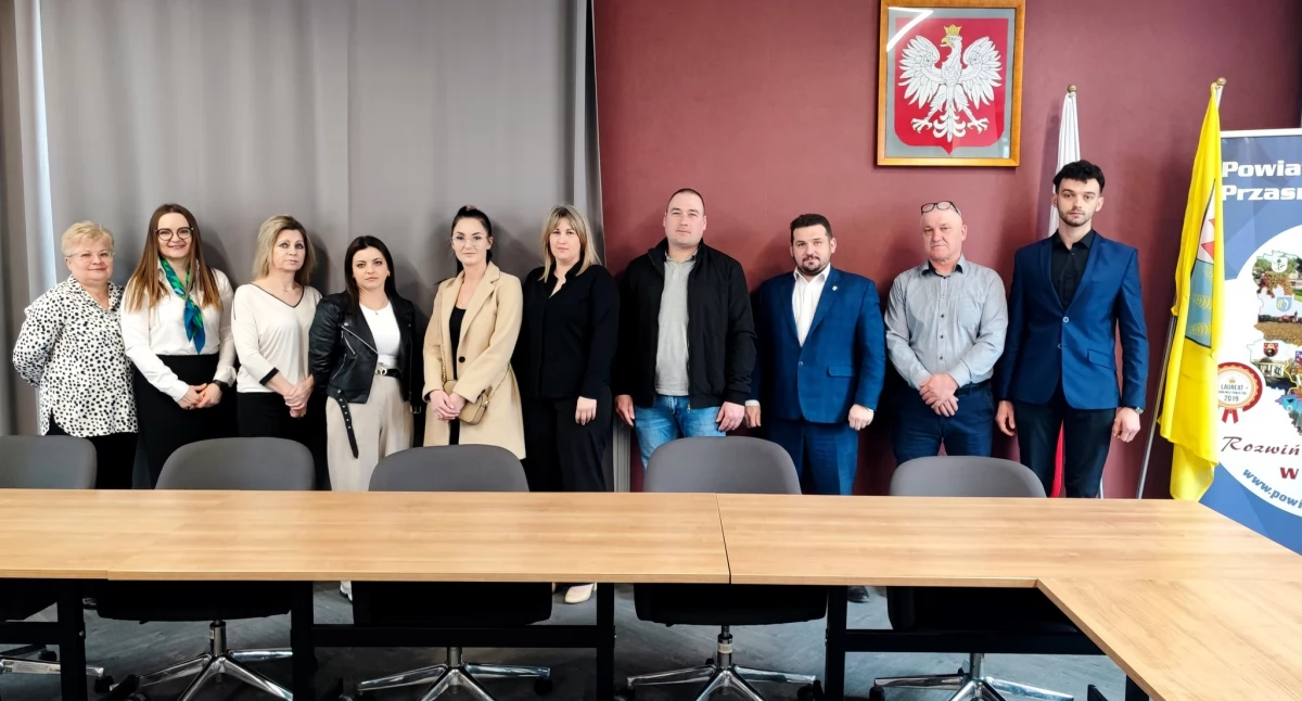 Biznes, Sześciu nowych przedsiębiorców powiecie przasnyskim - zdjęcie, fotografia