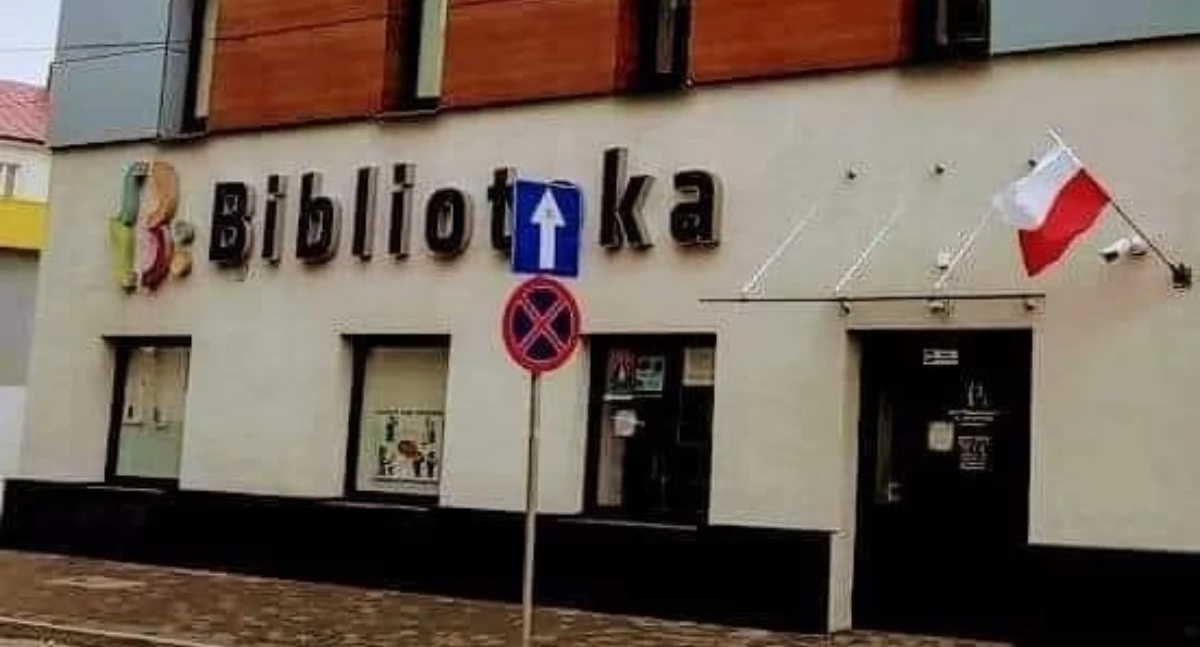 Książki - publikacje , Ponad tysięcy złotych trafi przasnyskiej Biblioteki - zdjęcie, fotografia