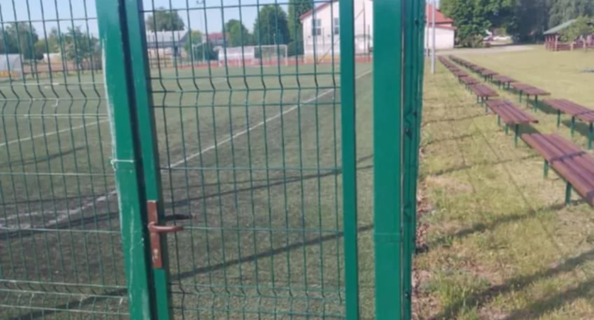 Samorządy Gminne, Wandalizm Orliku Bogatem sprawcy naprawili szkodę - zdjęcie, fotografia