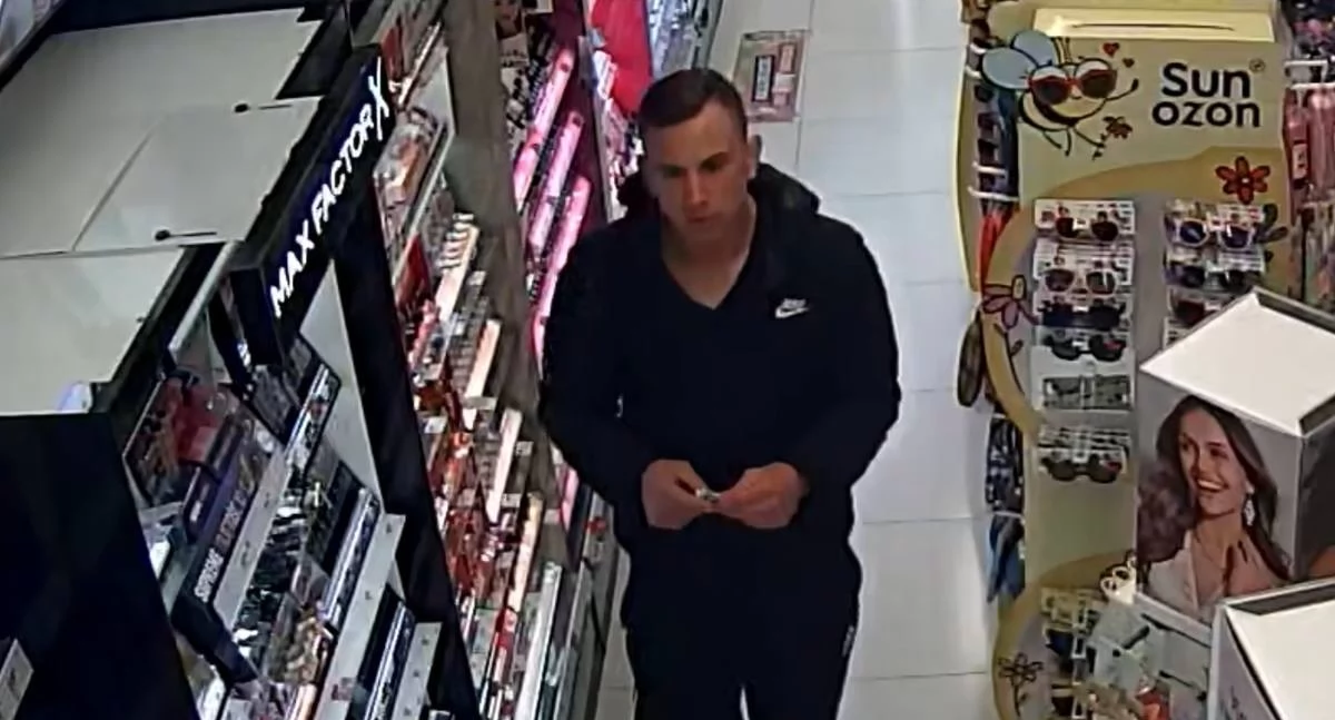 Komunikaty policji , Podejrzewany kradzież perfum rozpoznajesz - zdjęcie, fotografia
