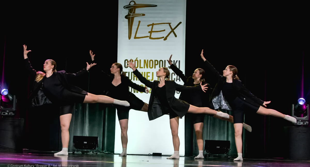 Taniec, Przasnyskie tancerki triumfują Ogólnopolskim Turnieju Tańca Nowoczesnego „FLEX” Włocławku - zdjęcie, fotografia