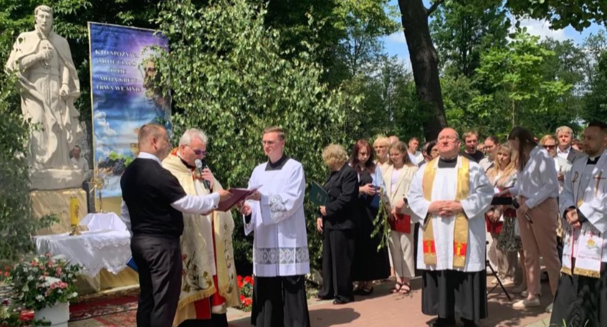 Święta i uroczystości , Boże Ciało Przasnyszu wspólna procesja parafii Ojców Pasjonistów Wojciecha - zdjęcie, fotografia