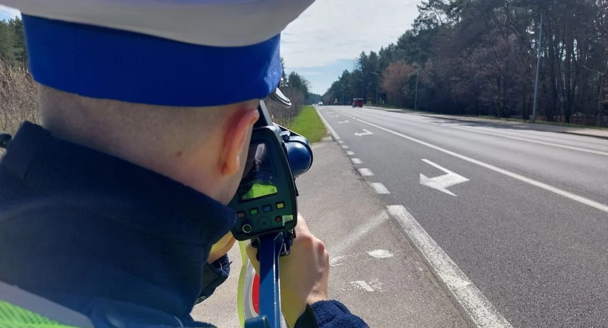 Kronika Kryminalna - Policja, Niebezpieczna prędkość terenie zabudowanym kierowców straciło uprawnienia mieszkanka naszego powiatu - zdjęcie, fotografia