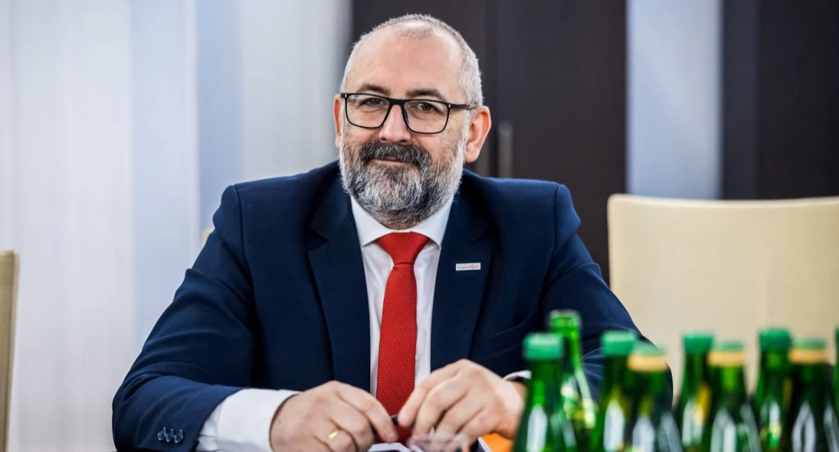 Partie polityczne, Wsparcie rolników Senator Bieńkowski zmianami ustawie restrukturyzacji - zdjęcie, fotografia