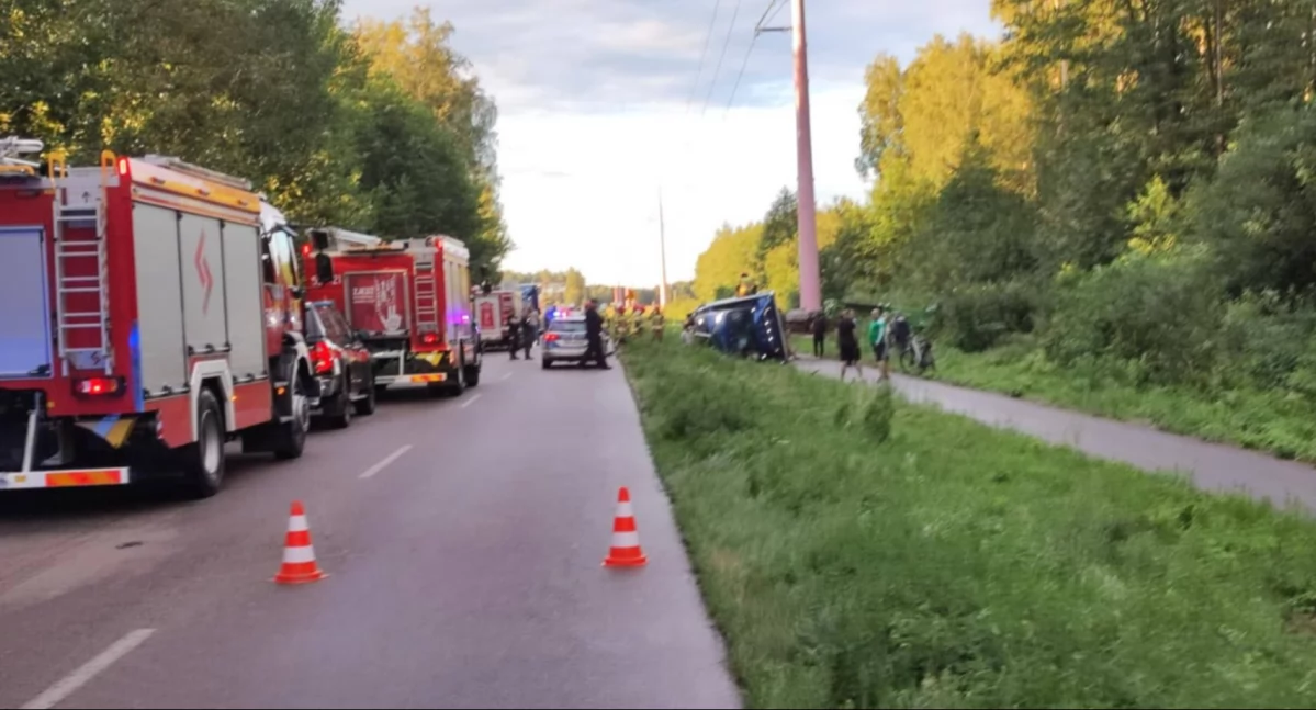 Wypadki drogowe, Groźne zdarzenie drogowe Karbówku Poszkodowany rowerzysta - zdjęcie, fotografia