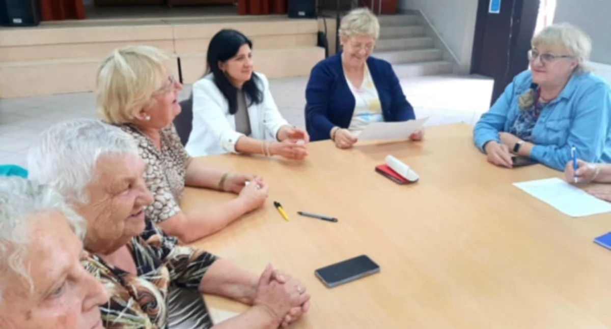 NGO - Stowarzyszania i Fundacje , Wsparcie psychologa zajęcia aktywności ruchowej seniorów - zdjęcie, fotografia
