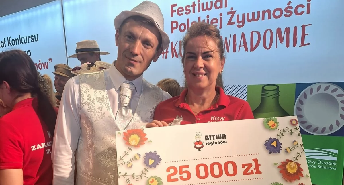 NGO - Stowarzyszania i Fundacje , Ogromny sukces Wygodni Zakociacy - zdjęcie, fotografia