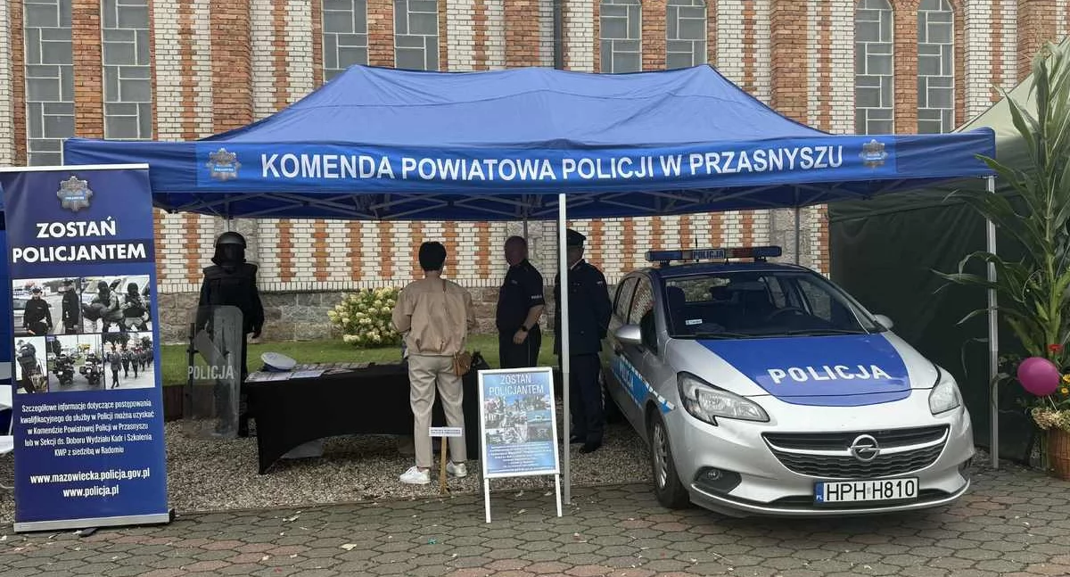 Komunikaty policji , Przasnyscy policjanci wzięli udział dożynkach powiatowych - zdjęcie, fotografia