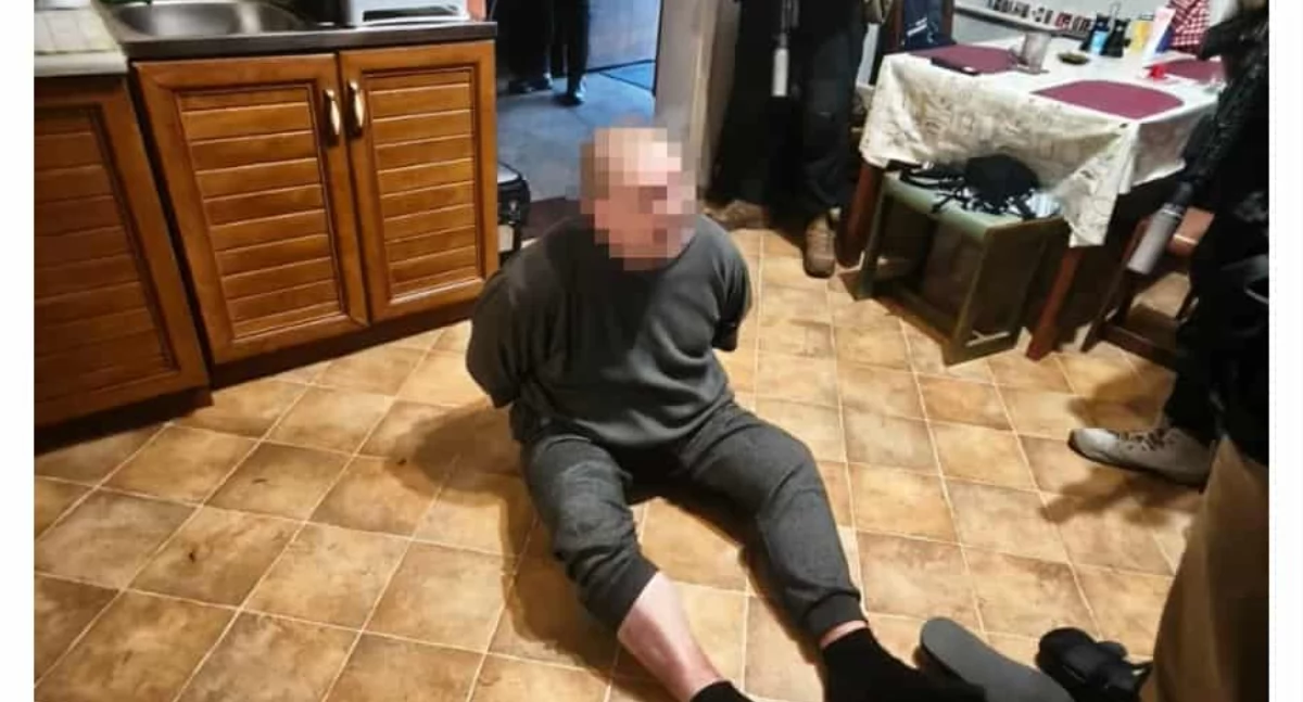 Osoby poszukiwane, ukryciu Schwytano groźnego przestępcę rozboje - zdjęcie, fotografia