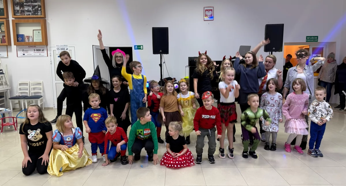 Festyny - Pikniki - Wydarzenia, Bajkowa niedziela Węgrze magia zabawy siła wspólnoty - zdjęcie, fotografia