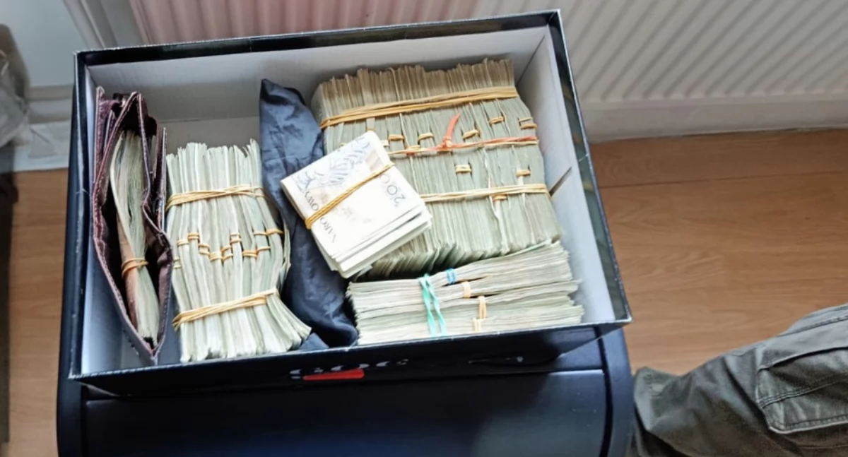Kronika Kryminalna - Policja, Zabezpieczone narkotyki pieniądze latek tymczasowo aresztowany miesiące - zdjęcie, fotografia