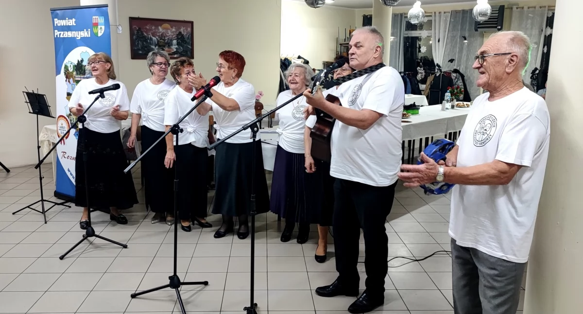 NGO - Stowarzyszania i Fundacje , Dzień Przasnyskich Seniorów” święto radości integracji - zdjęcie, fotografia