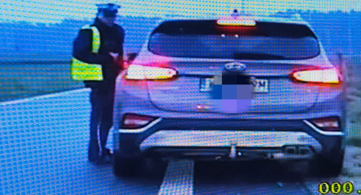 Kronika Kryminalna - Policja, Nieoznakowana skoda wideorejestratorem ponownie akcji poważnych wykroczeń kilka godzin - zdjęcie, fotografia