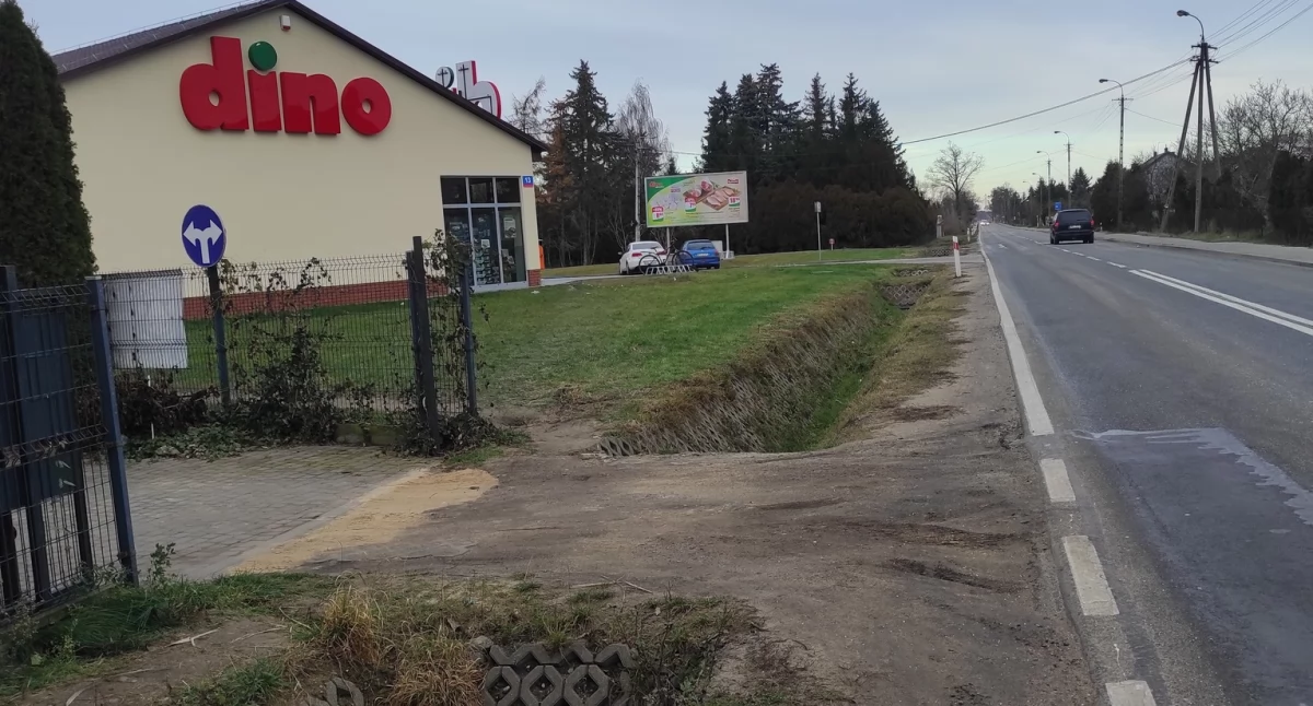 Burmistrz - Rada - Miasto, droga zakupy zamieni drogę minową Radny alarmuje „Zróbmy natychmiast zanim dojdzie tragedii - zdjęcie, fotografia