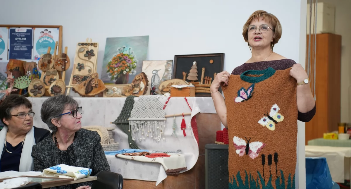 NGO - Stowarzyszania i Fundacje , Seniorzy pasją twórczy pokaz Harcerza - zdjęcie, fotografia