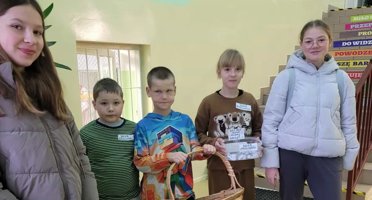 Szkoły podstawowe, Dzień Życzliwości Szkole Podstawowej Bogatem - zdjęcie, fotografia