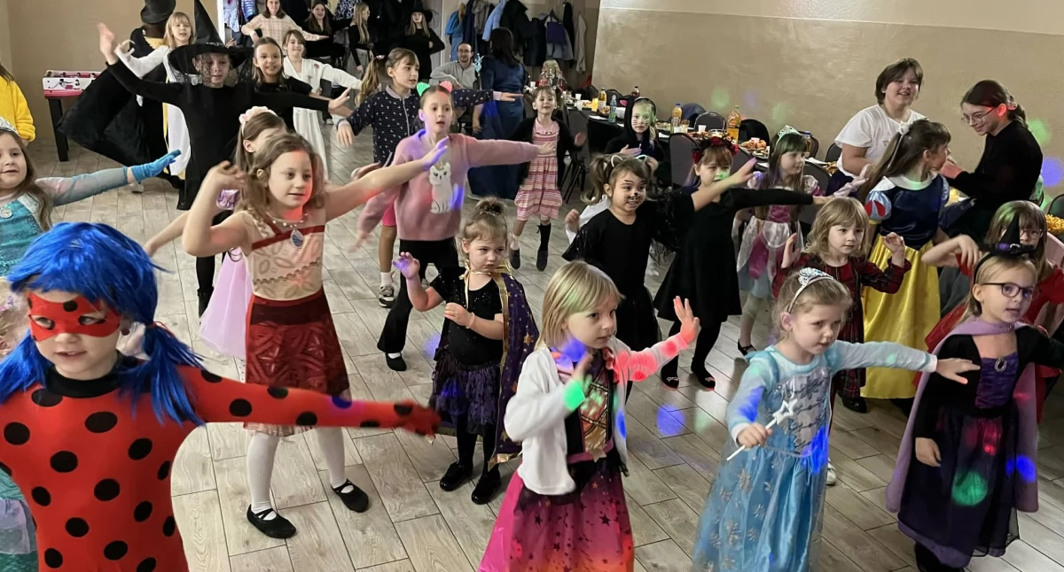 Festyny - Pikniki - Wydarzenia, Andrzejki Świetlicy Wiejskiej Wielodrożu - zdjęcie, fotografia