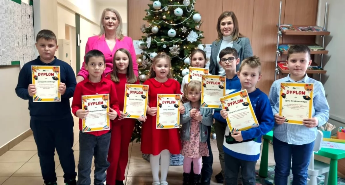 Szkoły podstawowe, Konkurs plastyczny „Mój zawód chciałbym zostać kiedy będę dorosły rozstrzygnięty! - zdjęcie, fotografia