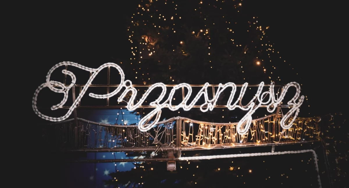 Festyny - Pikniki - Wydarzenia, Przasnysz świątecznej odsłonie Rynek Miejski rozbłysnął tysiącem świateł! - zdjęcie, fotografia