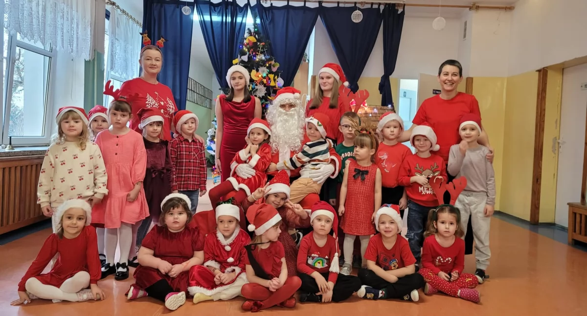 Szkoły podstawowe, Spotkanie Mikołajem Bogatem - zdjęcie, fotografia