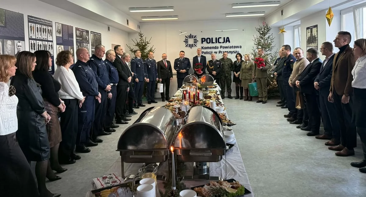 Święta i uroczystości , Uroczyste spotkanie wigilijne Komendzie Powiatowej Policji Przasnyszu - zdjęcie, fotografia