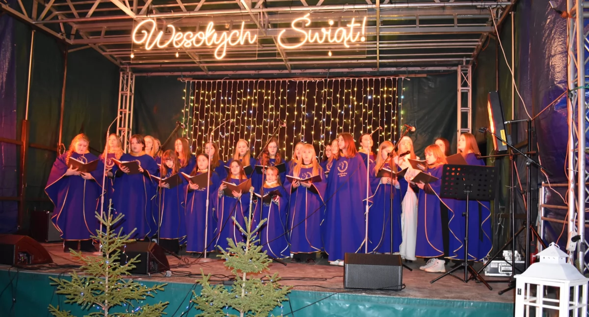 Festyny - Pikniki - Wydarzenia, Pierwszy Jarmark Bożonarodzeniowy Bogatem nami! - zdjęcie, fotografia