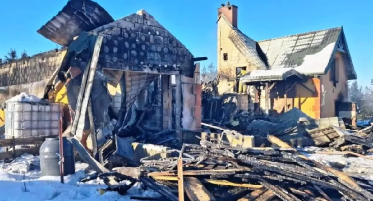 Charytatywne akcje, popiołów nadziei Pomóżmy rodzinie odbudować pożarze [WIDEO] - zdjęcie, fotografia