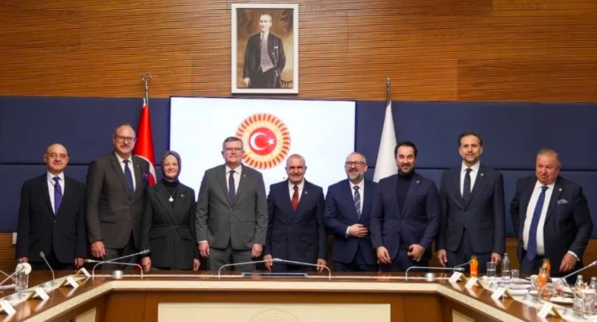 Partie polityczne, Senator Krzysztof Bieńkowski polskiej delegacji Turcji Rozmowy inwestorach regionu - zdjęcie, fotografia