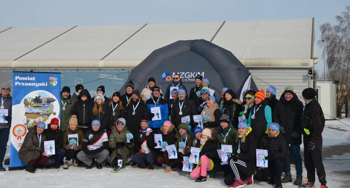Biegi, Zimowy Maraton Mróz śnieg sportowe emocje ostatniego etapu - zdjęcie, fotografia