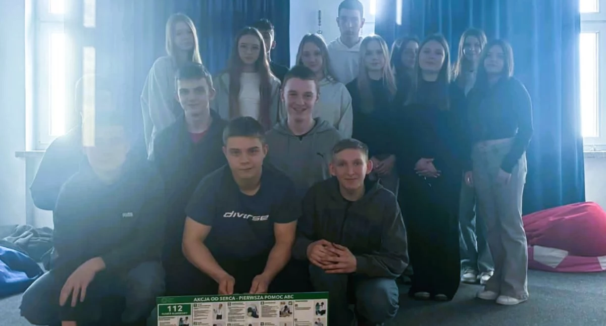 Szkoły podstawowe, Akcja serca Krzynowłodze Małej Nauka która może ratować życie - zdjęcie, fotografia