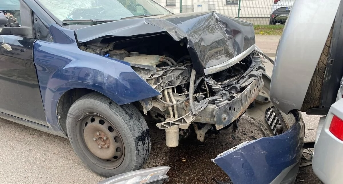 Kronika Kryminalna - Policja, Policjant służbie zatrzymał pijanego kierowcę Szybka reakcja zapobiegła większej tragedii - zdjęcie, fotografia