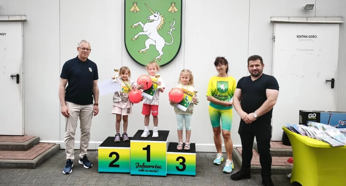 Biegi, Blisko młodych biegaczy starcie „Zabiegany Brzdąc” Jednorożcu pełen sportowych emocji - zdjęcie, fotografia