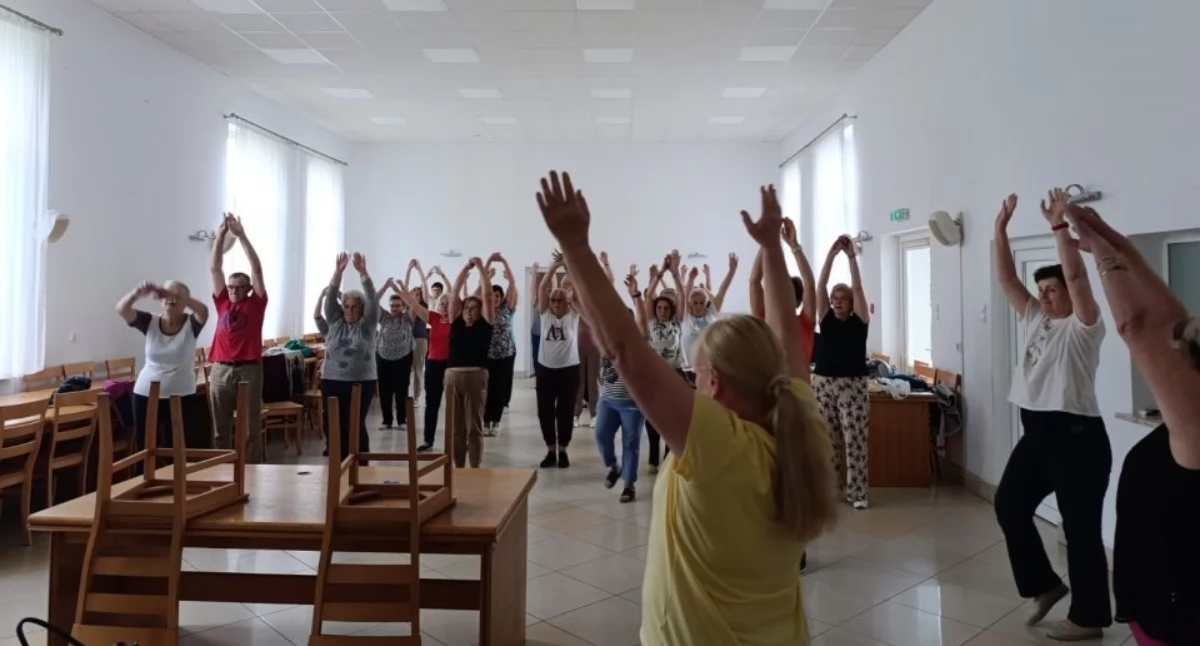 NGO - Stowarzyszania i Fundacje , Seniorzy gminy Czernice Borowe rozpoczęli projekt początek postawili zdrowie aktywność - zdjęcie, fotografia