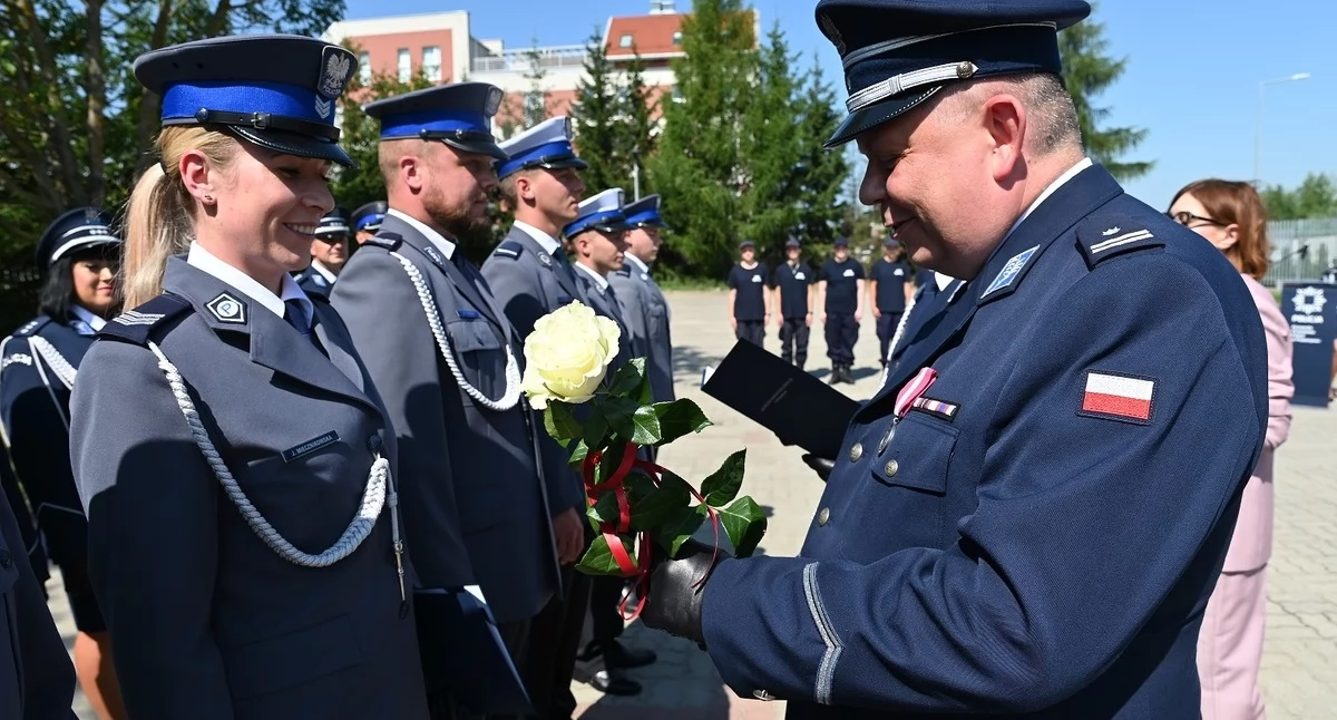 Komunikaty policji , Święto Policji Przasnyszu Awanse odznaczenia podziękowania służbę - zdjęcie, fotografia