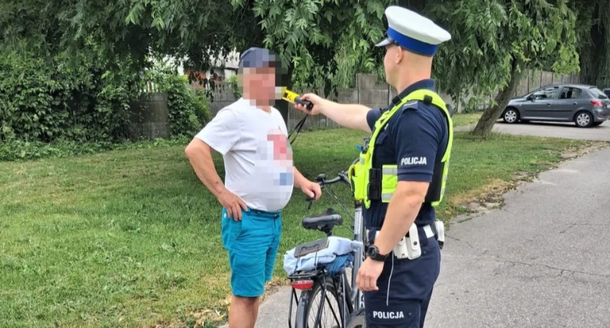 Komunikaty policji , Rowerzyści lupą policji niebezpiecznych zachowań czterech nietrzeźwych kierujących - zdjęcie, fotografia