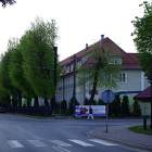 widok na szkołę medyczną
