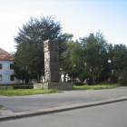 Przasnysz, Ratusz, pomnik