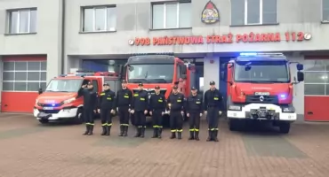 Przasnyscy strażacy oddali hołd tragicznie zmarłemu policjantowi ś. p. asp. szt. Mateuszowi Biernackiemu.