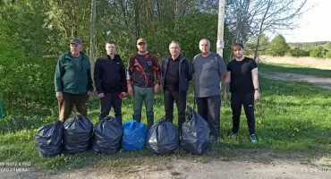 Sprzątanie brzegów zalewu Karwacz – w trosce o Ziemię i przyszły sezon wędkarski 25.04.2025