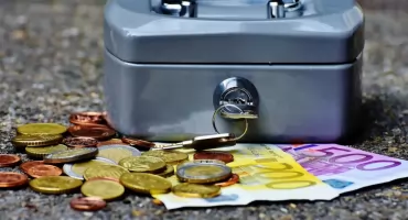 ZUS wypłaca nowy dodatek, nawet 2610,72 brutto miesięcznie