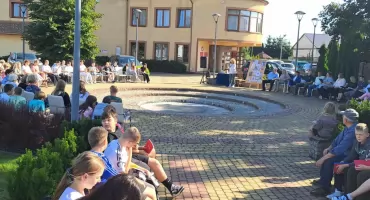 Narodowe Czytanie w Krzynowłodze Małej – poezja Jana Kochanowskiego w sercu gminy