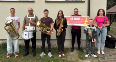 Nowe instrumenty dla Młodzieżowej Orkiestry Dętej OSP w Starej Krępie – kultura zyskała mocne brzmienie!